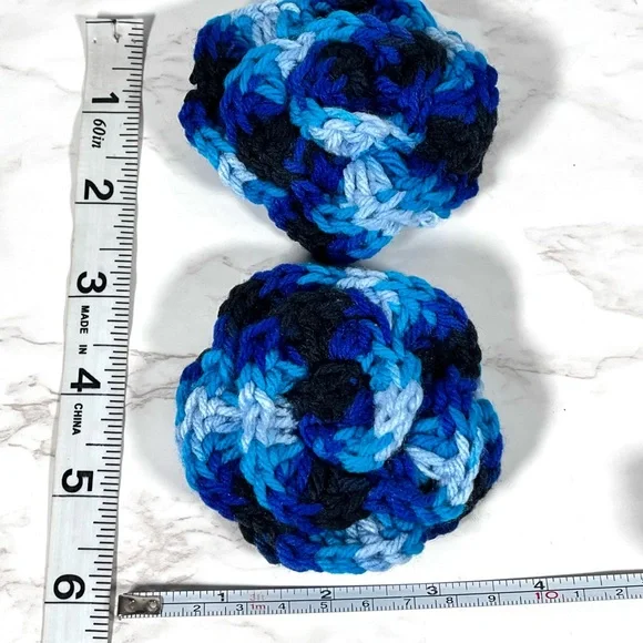 Set Of 2 Blue Crochet Flower Barrettes - Picture 4 of 5